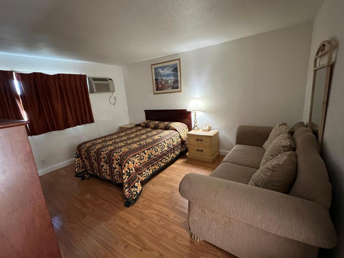 Sherwood Motel Palmdale Extérieur photo